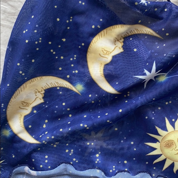 moon crop top - Picture 2 of 3